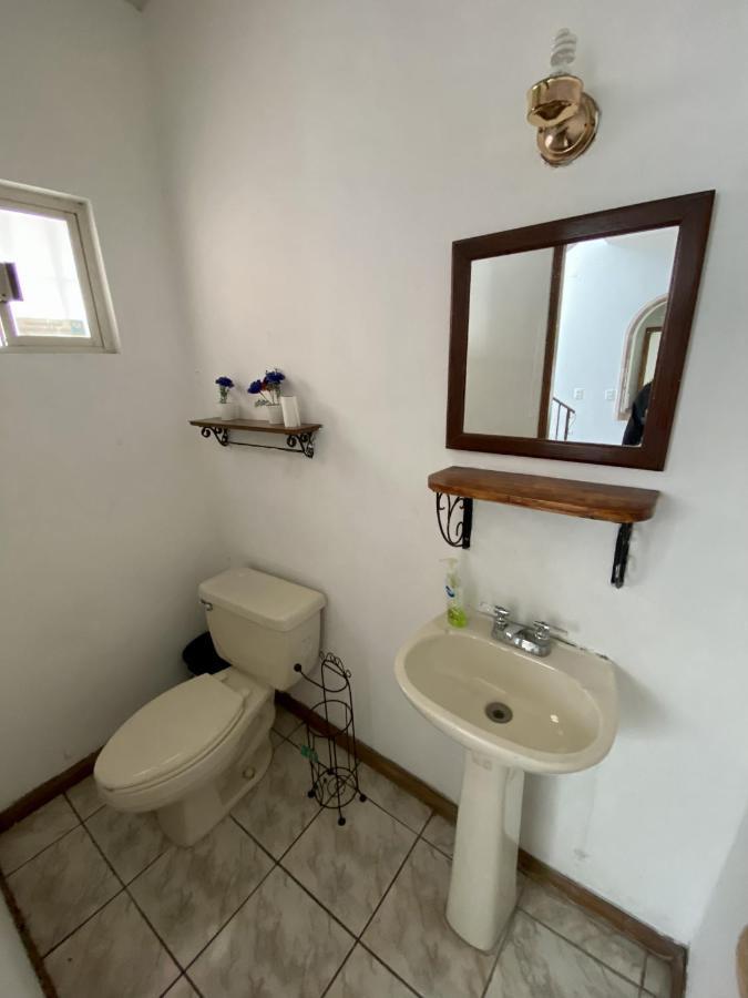 La Casa Rosa Monterrey Villa Екстериор снимка