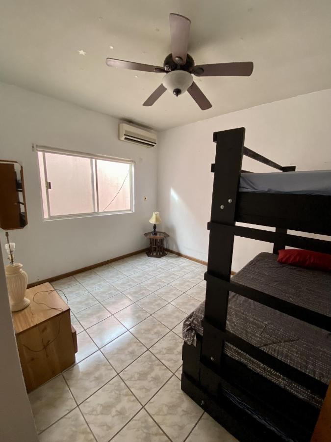 La Casa Rosa Monterrey Villa Екстериор снимка
